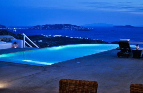 Faros Armenistis Villa | Elegant Mykonos Villa Lakima with Infinity Pool & Sea Views