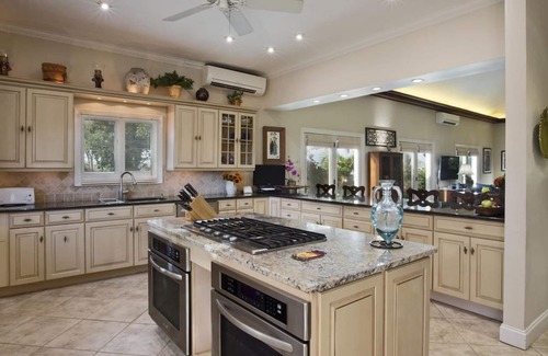 Rosendal House | Prime Villa near Magen's Bay with Pool and Spa Amenities