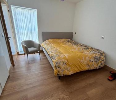 Northfleet Apartment | Exquisite Riverside Living in a Stunning Flat