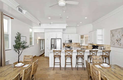 South Oceanside House | Exceptional Twelve Bedroom Oceanfront Retreat with Spa