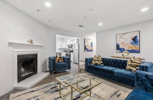 Union City House | Premier VRBO Near Atlanta Airport with Breakfast & Kitchen