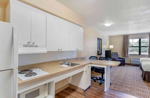 Rolling Meadows Hotel | Convenient Extended Stay America Suites in Rolling Meadows