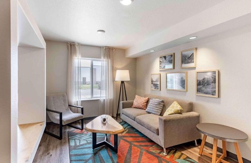 Centennial Hotel | Pet-Friendly Extended Stay America Suites in Denver