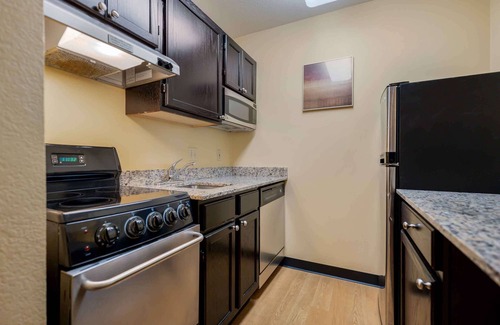 West Dundee Hotel | Convenient Extended Stay America Suites in Elgin West Dundee