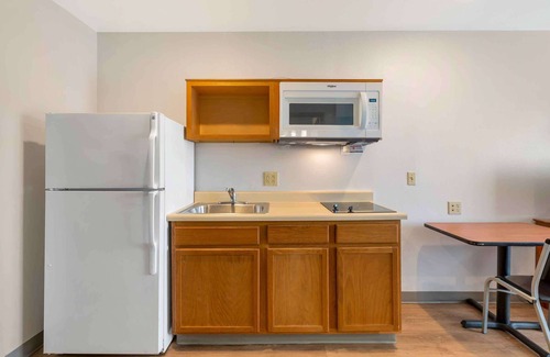 Avon Hotel | Comfortable Extended Stay America Suites in Avon, Cleveland