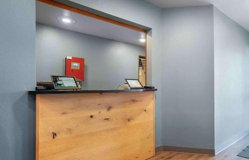 Malbis Hotel | Comfortable Extended Stay America Select Suites in Daphne