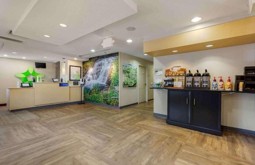 Chantilly Hotel | Convenient Extended Stay America Suites in Chantilly, VA