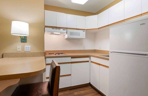 Schaumburg Hotel | Convenient Extended Stay America Suites near Schaumburg Center