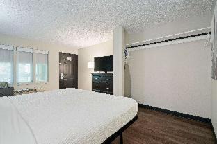 Overlake Hotel | Comfortable Extended Stay America Suites in Redmond, Seattle