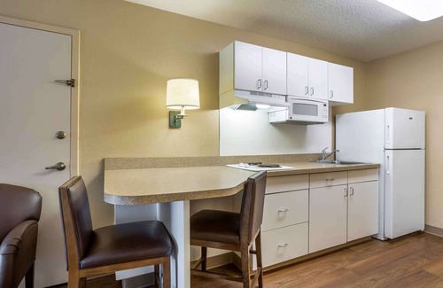 Norwalk Hotel | Comfortable Extended Stay America Suites in Norwalk Stamford