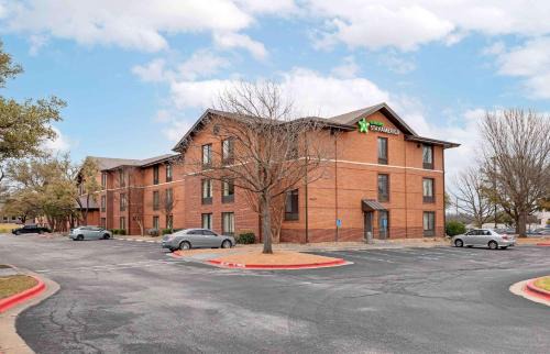 St. Johns Hotel | Comfortable Extended Stay America Suites - Austin Metro