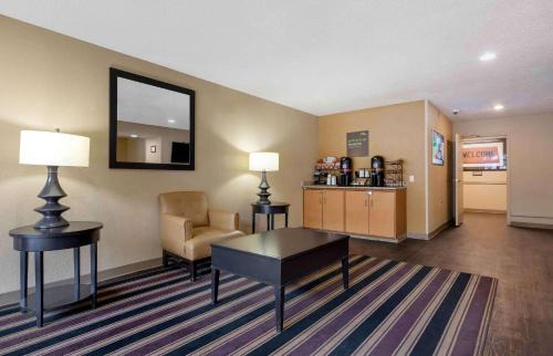 St. Johns Hotel | Comfortable Extended Stay America Suites - Austin Metro
