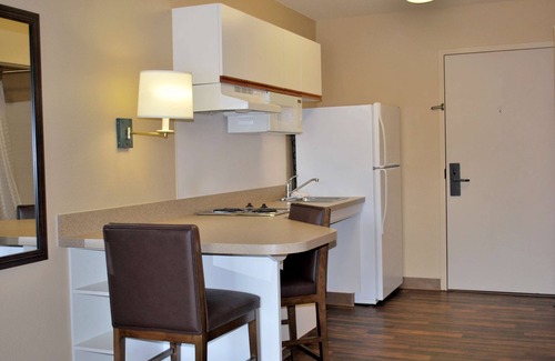 Bouldin Hotel | Comfortable Extended Stay America Suites in Downtown Austin