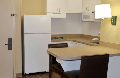 Bouldin Hotel | Comfortable Extended Stay America Suites in Downtown Austin