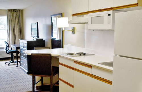 Bouldin Hotel | Comfortable Extended Stay America Suites in Downtown Austin