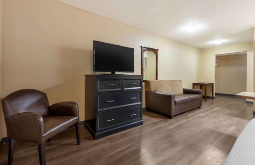 Downers Grove Hotel | Comfortable Extended Stay Suites in Downers Grove, Chicago