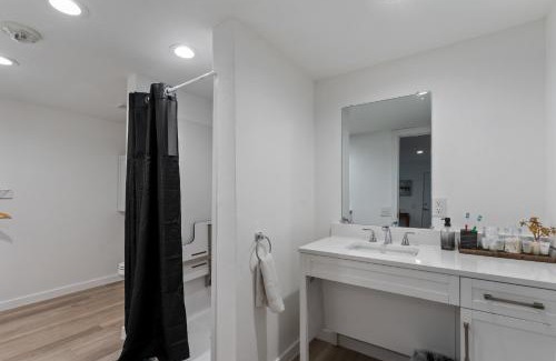 Gun Barrel City Hotel | Family-Friendly Extended Stay in Gun Barrel City Awaits