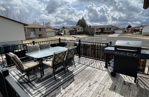 Roy House | Convenient Extended Stay Hotel near HAFB in Roy