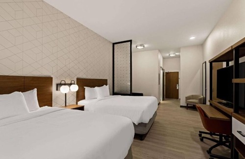 Waco Hotel | Extended Stay Suites | 2 Units | Near Waco Attractions
