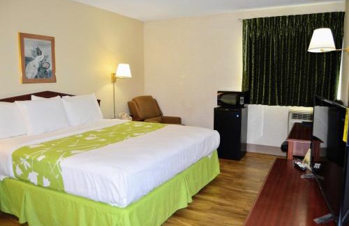 Warrenton Hotel | Comfortable Extended Stay at Warrenton Inn with Family Amenities