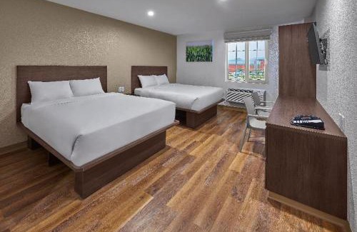 Mexicali Apartment | Budget-Friendly Extended Suites Mexicali Catavina with Pool