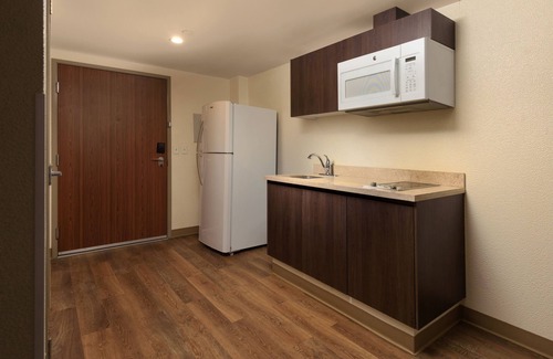 La Joya Apartment | Cozy Extended Suites Tijuana Macroplaza with Pool & Ocean View