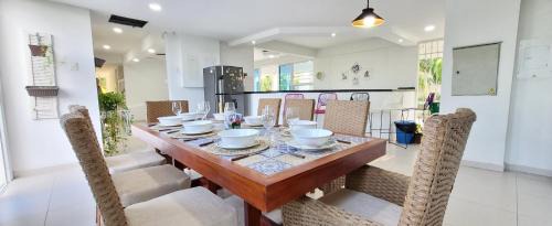 Sabanalarga House | Unforgettable CASA FINCA with Pool & Hot Tub - 10/10 Rating
