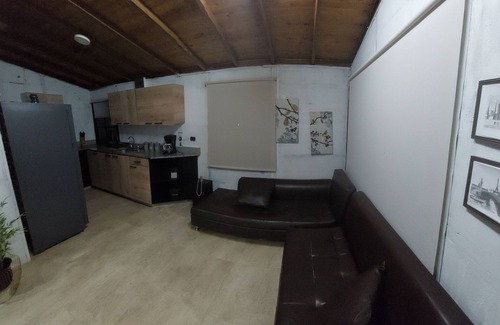 El Penol Cabin | Cozy Cabin in El Peñol with Hot Tub for 6 Guests