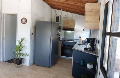 El Penol Cabin | Cozy Cabin in El Peñol with Hot Tub for 6 Guests