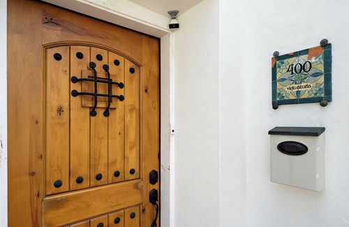 Old Northwood Historic District House | Discover Old World Charm with Oceanfront Amenities
