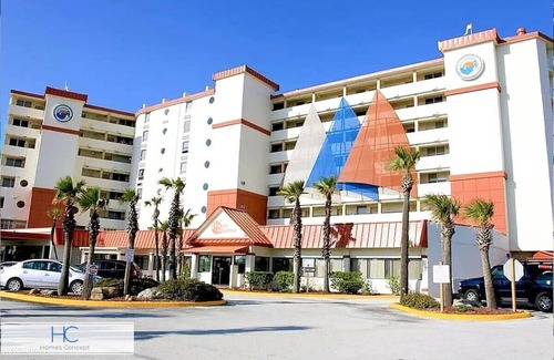 Hustons Daytona Beach Apartment | Ocean View Studio with Balcony and Top Amenities Await!