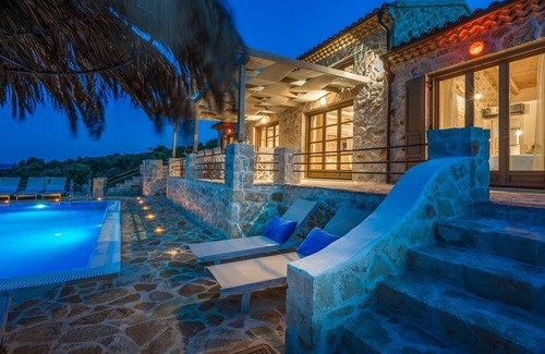 Korithi Villa | Elegant Villa Harmonia in Agios Nikolaos with Ocean Views