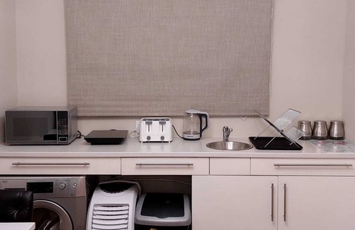 Hout Bay Apartment | Eye2SA- Hout Bay treasure where 3 mountains meet the Atlantic ocean