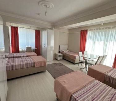 Canakkale Apartment | Discover Eylül: Oceanfront Retreat with Private Beach Access