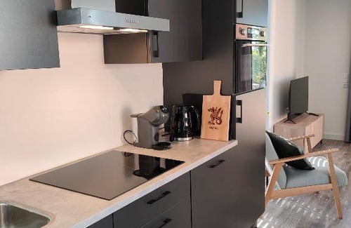 Municipality of Beesel House | Family-Friendly Eyveld Cube Home: Enjoy Unique Stays