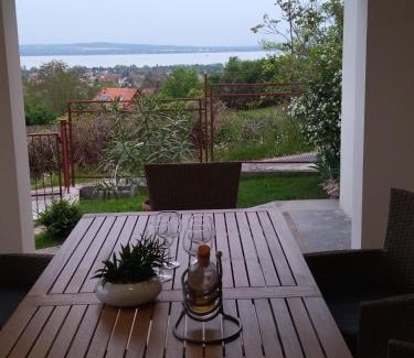 Vonyarcvashegy House | Discover Ezüsthíd Vendégház: Oceanfront Family Retreat
