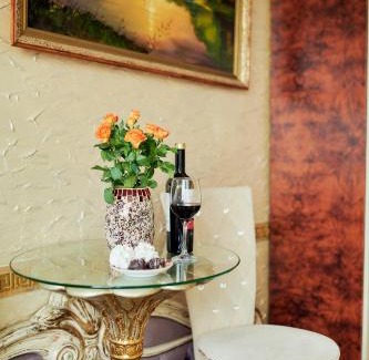 Codru Hotel | Discover Ezio: Family-Friendly Hotel with Pool and Breakfast