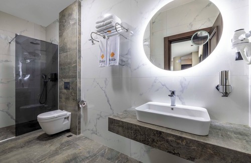 Avcilar Hotel | Ezkar Hotel: Guest Rated 10/10 with Breakfast & Family Amenities