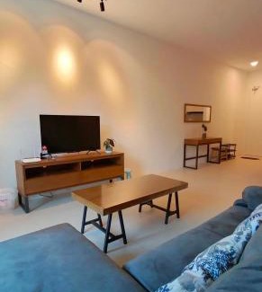 Kuching Apartment | Family-Friendly EzyGo Homestay Kuching with Pool Access