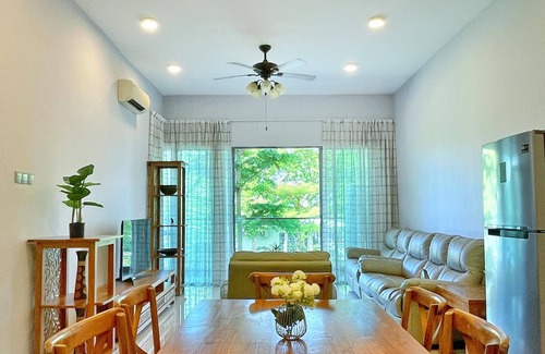 Downtown Kota Kinabalu Apartment | Ezyhouz @ Kota Kinabalu/IMAGO The Loft/Luxury Pool Garden 3 Bedroom 8Pax