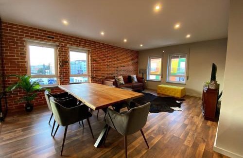Fatima Apartment | Explore Fátima Host 3AP6: Family-Friendly & Highly Rated