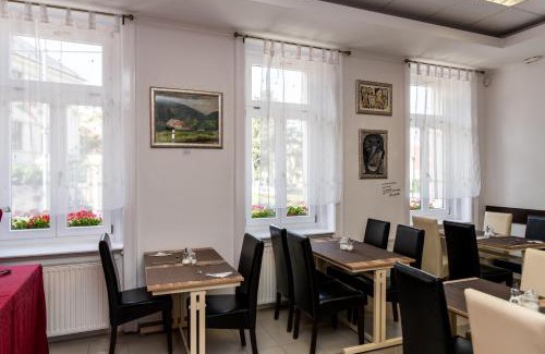 Sopron Bed & Breakfast | Beachfront Retreat at Fényes Vinorium with Ocean Views