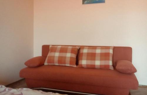 Bekescsaba Apartment | Guest Rated 9.8: Fészek Apartman with Family-Friendly Amenities