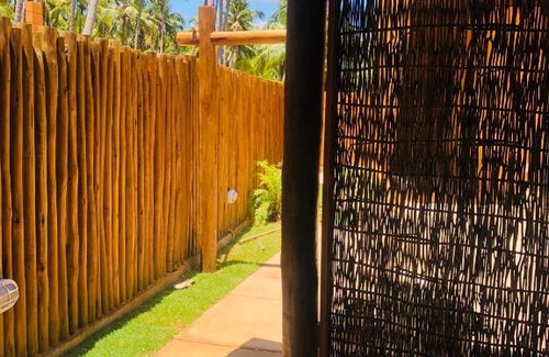Japaratinga House | Fênix Suítes Pousada: Pet-Friendly Retreat with Pool