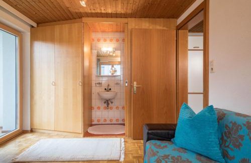 Grossdorf Apartment | Cozy Försterhaus Wohnung with Family-Friendly Amenities