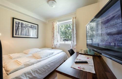 Forde House | Comfortable Stay at Førde Gjestehus og Camping