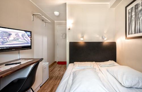 Forde House | Comfortable Stay at Førde Gjestehus og Camping