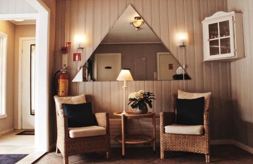 Forde Bed & Breakfast | Discover Comfort at Førde Pensjonat with Pet-Friendly Amenities