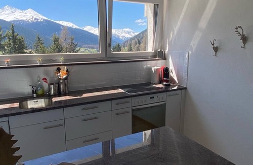 Davos Apartment | Cozy Retreat for 4 Guests in Davos with Spa & Pool