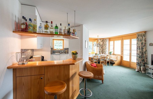 Meierhof Apartment | Spacious Retreat for 6 Guests in Davos Platz